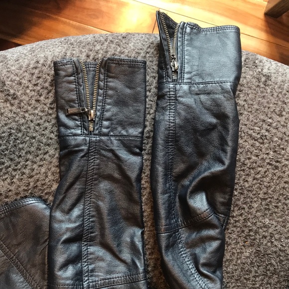 joujou leather jacket with zips - Picture 4 of 7